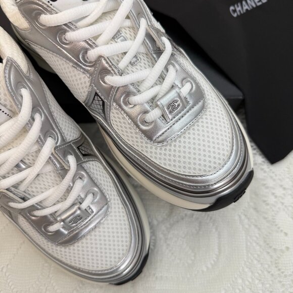 Chanel Women Sneaker - Picture 5 of 8
